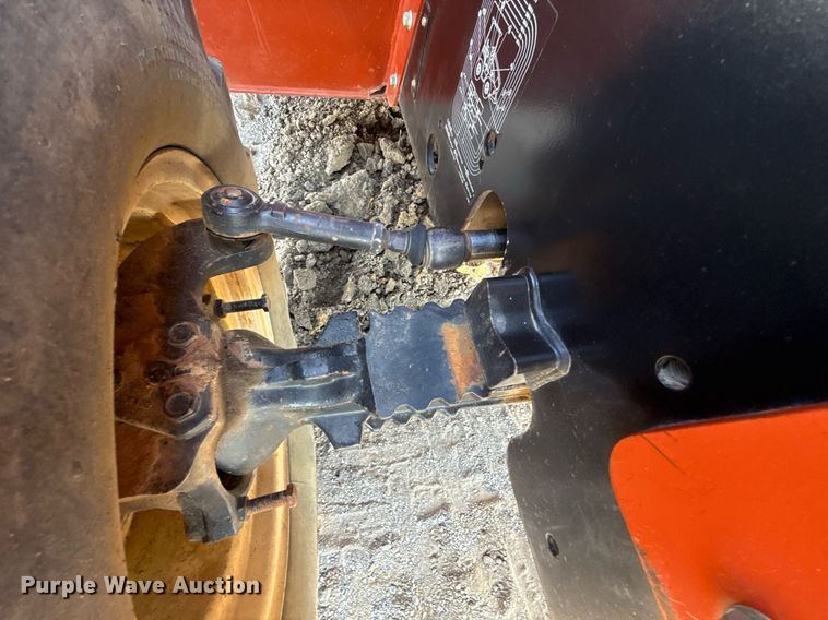 image for item EU2152 2012 Ditch Witch RT115H cable plow