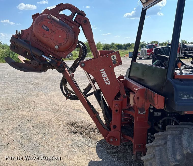 image for item EU2152 2012 Ditch Witch RT115H cable plow