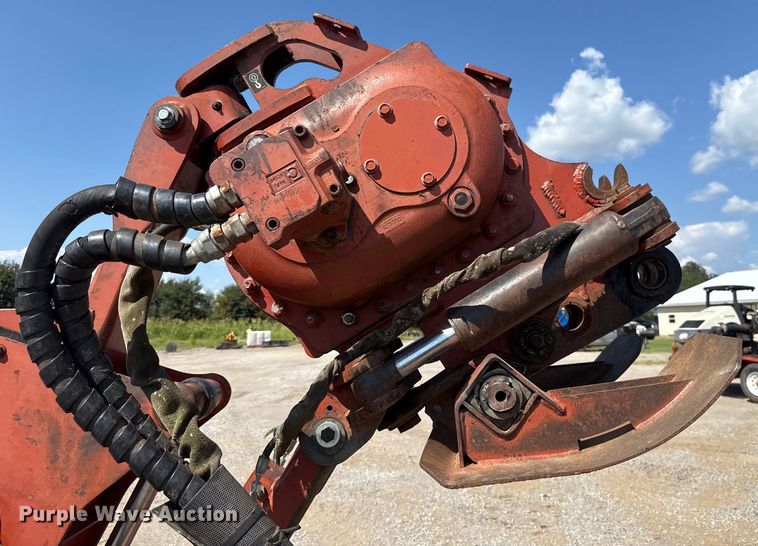 image for item EU2152 2012 Ditch Witch RT115H cable plow