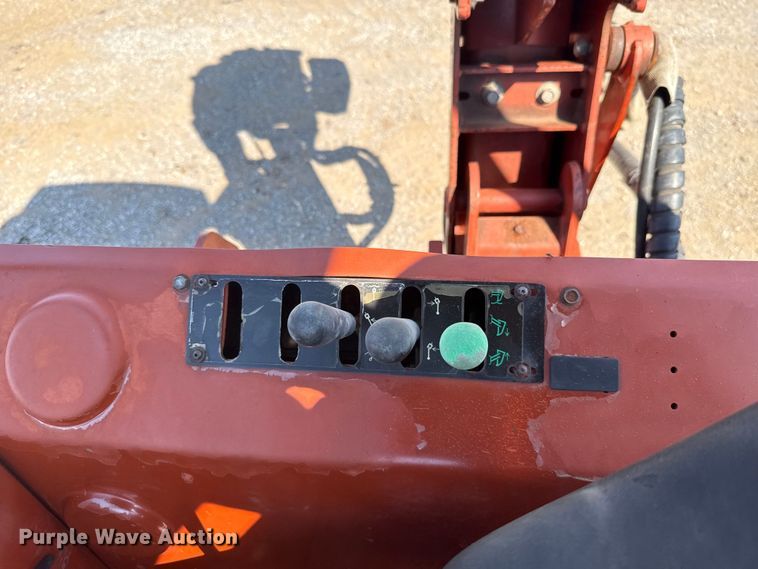 image for item EU2152 2012 Ditch Witch RT115H cable plow