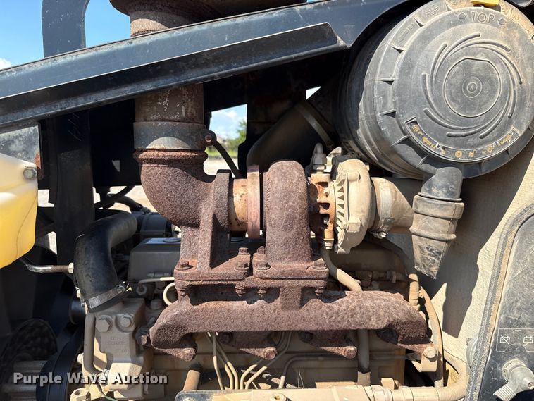 image for item EU2152 2012 Ditch Witch RT115H cable plow