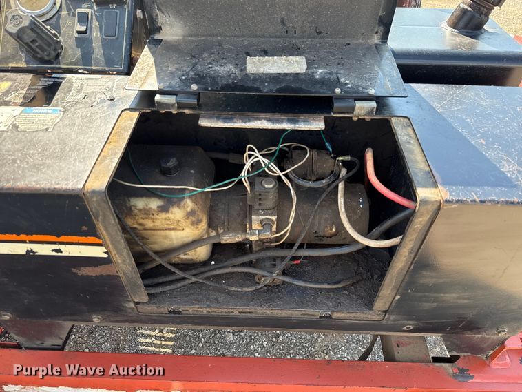 image for item EU2153 Ditch Witch FX25 vacuum excavator