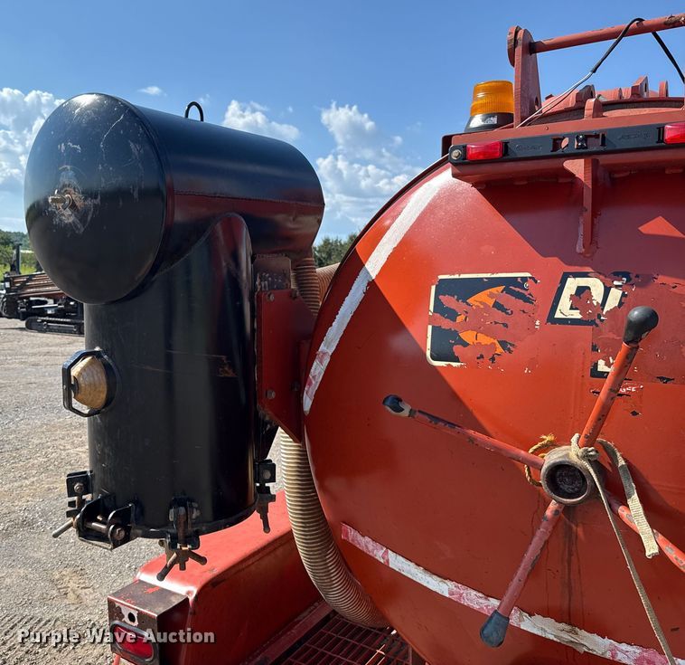 image for item EU2153 Ditch Witch FX25 vacuum excavator