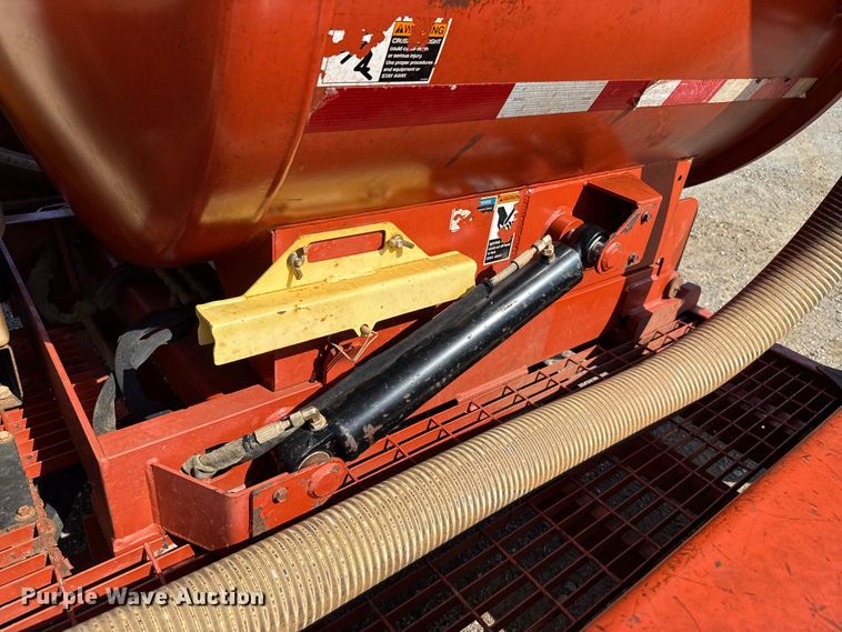 image for item EU2153 Ditch Witch FX25 vacuum excavator