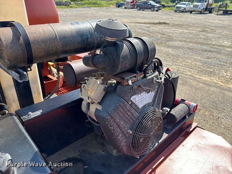 image for item EU2153 Ditch Witch FX25 vacuum excavator