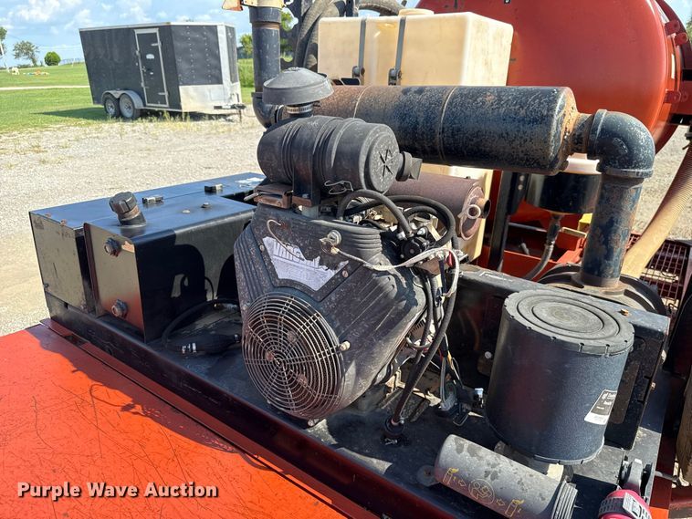 image for item EU2153 Ditch Witch FX25 vacuum excavator