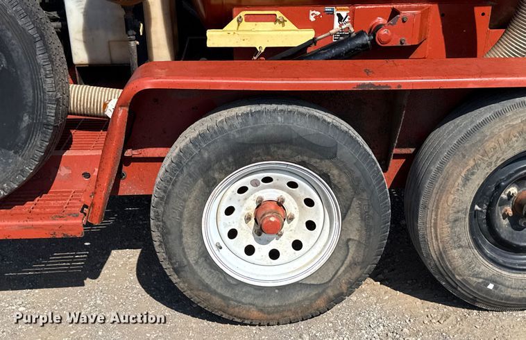 image for item EU2153 Ditch Witch FX25 vacuum excavator