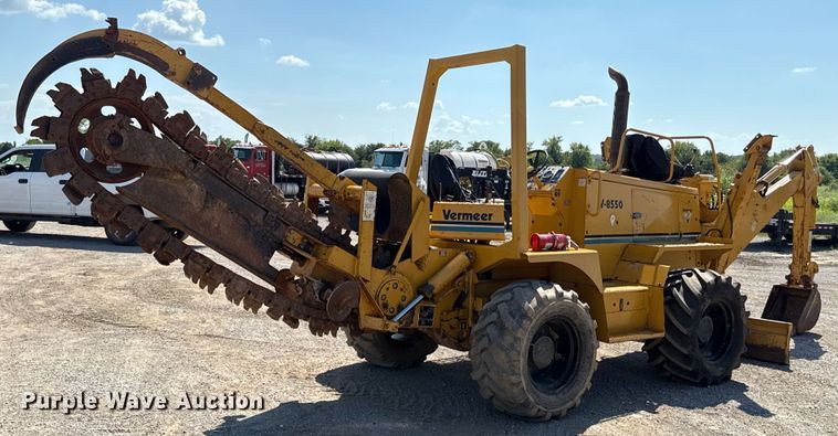 image for item EU2154 1998 Vermeer V8550 trencher