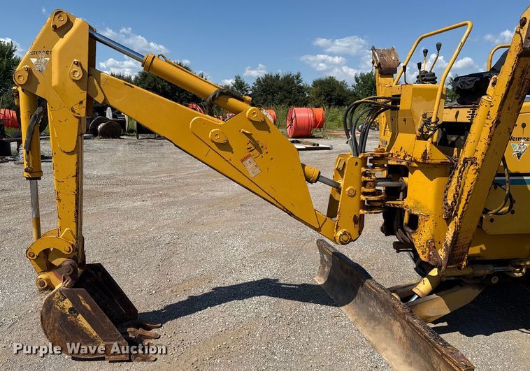 image for item EU2154 1998 Vermeer V8550 trencher