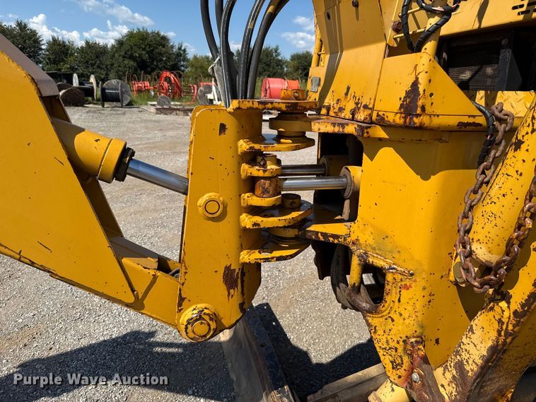 image for item EU2154 1998 Vermeer V8550 trencher