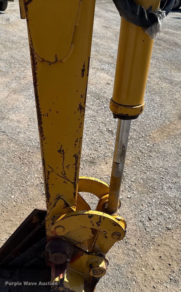 image for item EU2154 1998 Vermeer V8550 trencher