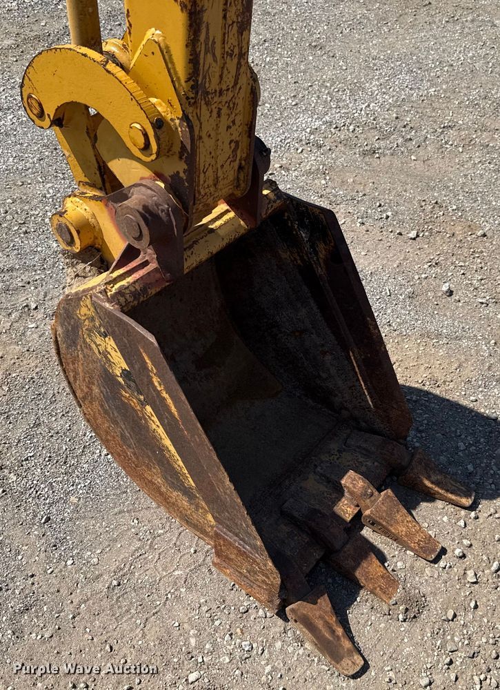 image for item EU2154 1998 Vermeer V8550 trencher