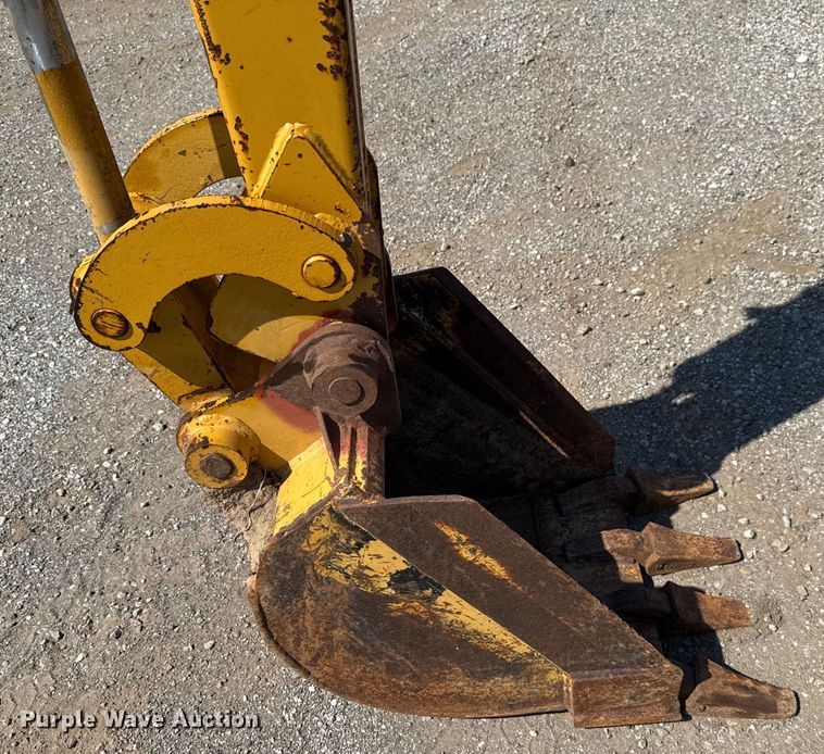 image for item EU2154 1998 Vermeer V8550 trencher