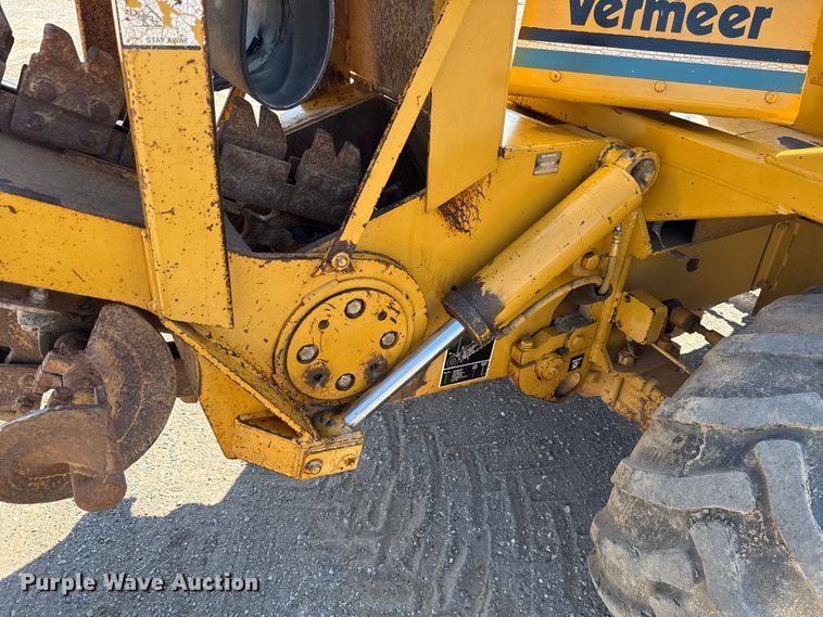 image for item EU2154 1998 Vermeer V8550 trencher