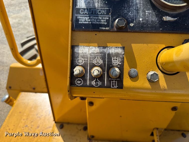 image for item EU2154 1998 Vermeer V8550 trencher