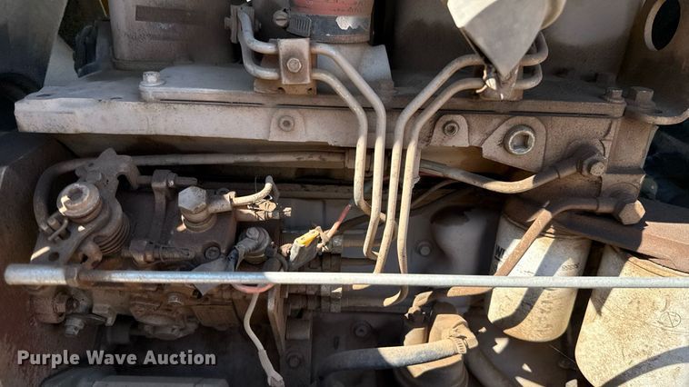 image for item EU2154 1998 Vermeer V8550 trencher