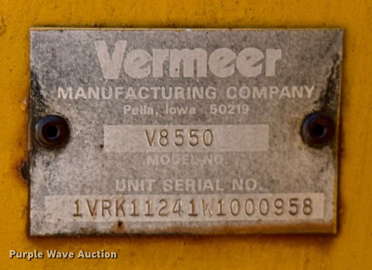 image for item EU2154 1998 Vermeer V8550 trencher