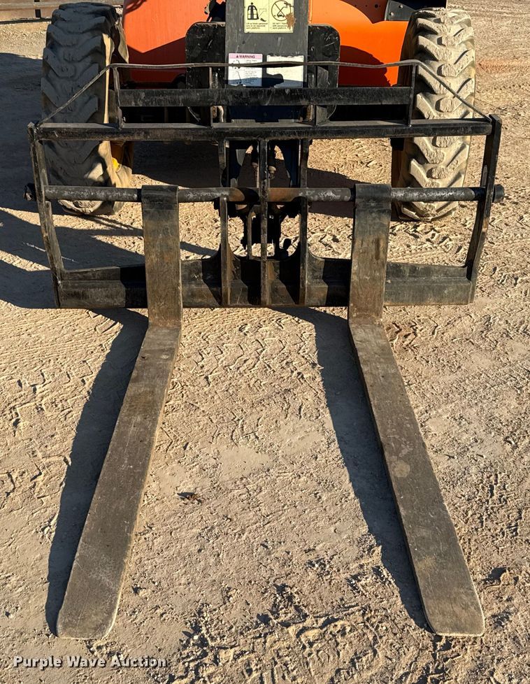 image for item EU2156 2014 JLG G9-43A telehandler