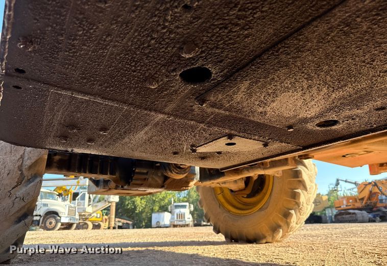 image for item EU2156 2014 JLG G9-43A telehandler