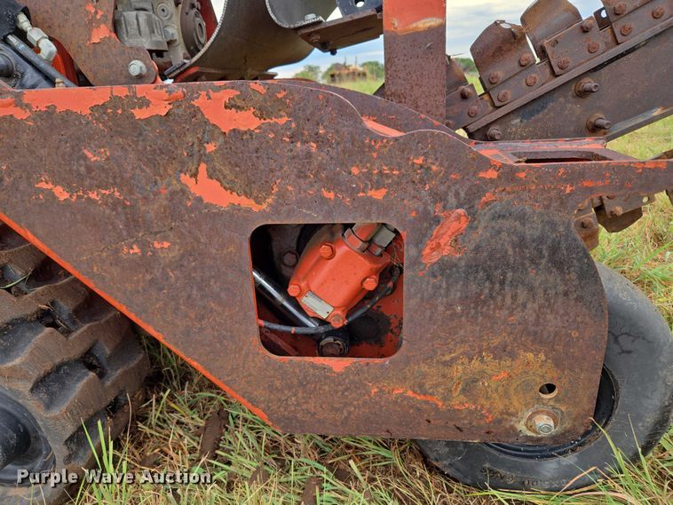 image for item EU3557 2013 Ditch Witch RT12 trencher
