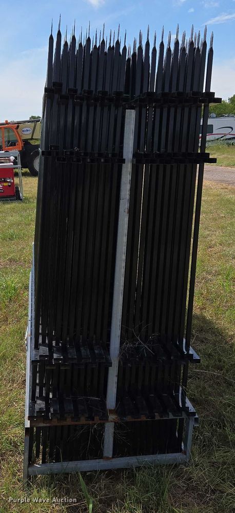 image for item EU3563 (22) fence panels