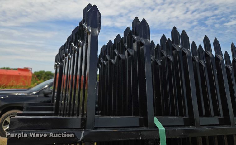 image for item EU3563 (22) fence panels