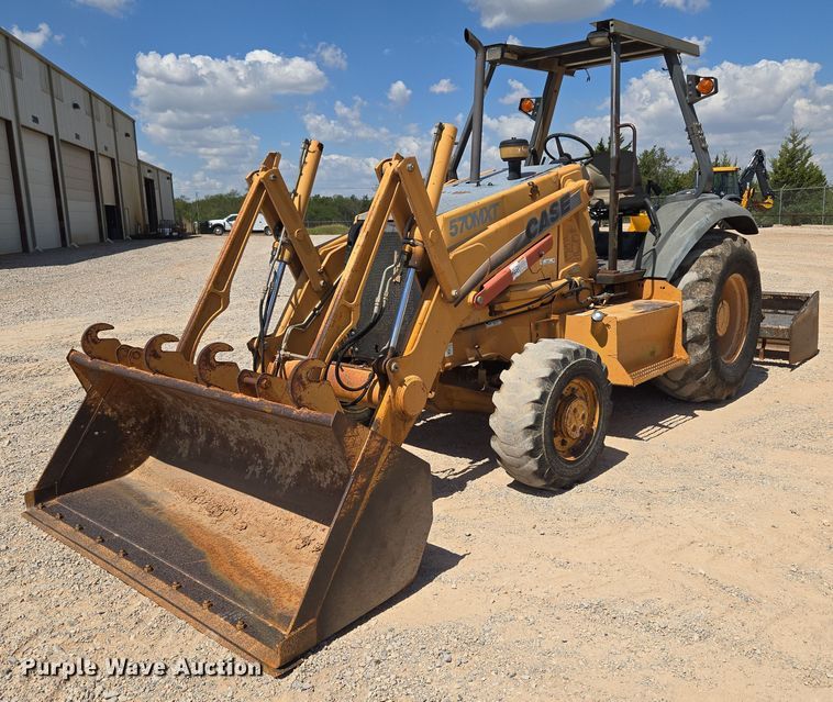 2005 Case 570MXT