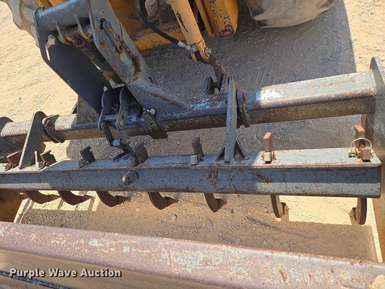 image for item EU3621 2005 Case 570MXT landscape tractor