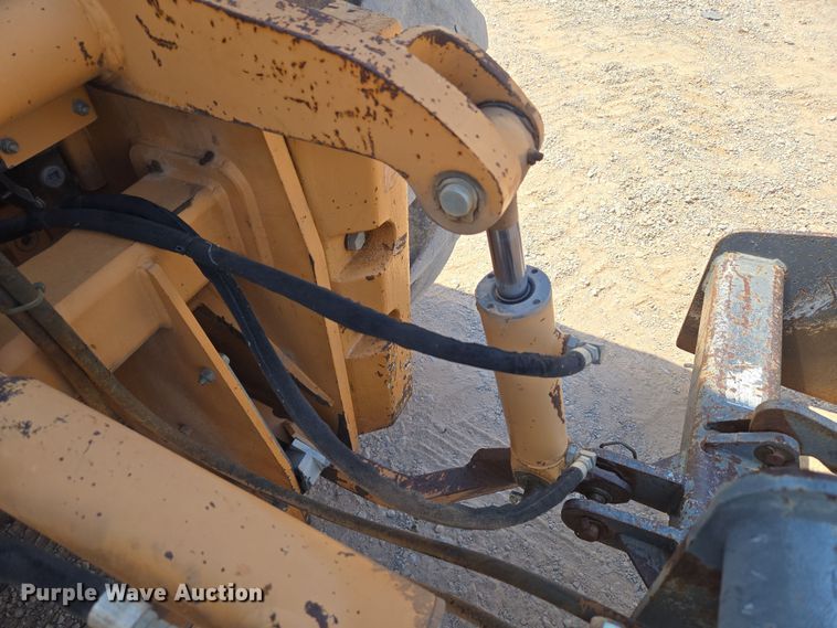 image for item EU3621 2005 Case 570MXT landscape tractor