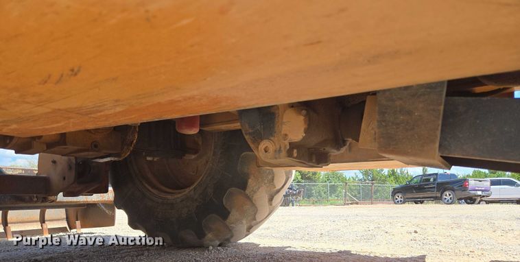 image for item EU3621 2005 Case 570MXT landscape tractor