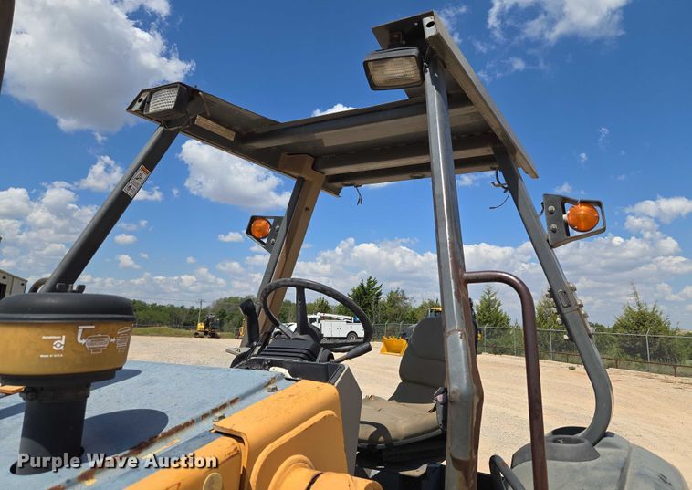 image for item EU3621 2005 Case 570MXT landscape tractor