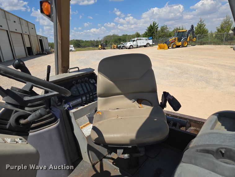 image for item EU3621 2005 Case 570MXT landscape tractor