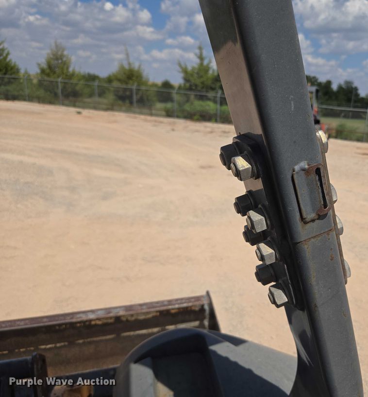 image for item EU3621 2005 Case 570MXT landscape tractor