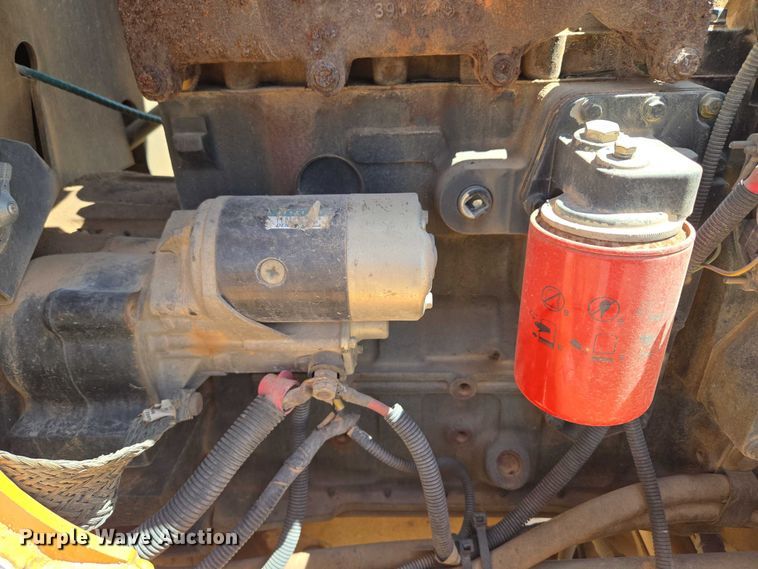 image for item EU3621 2005 Case 570MXT landscape tractor