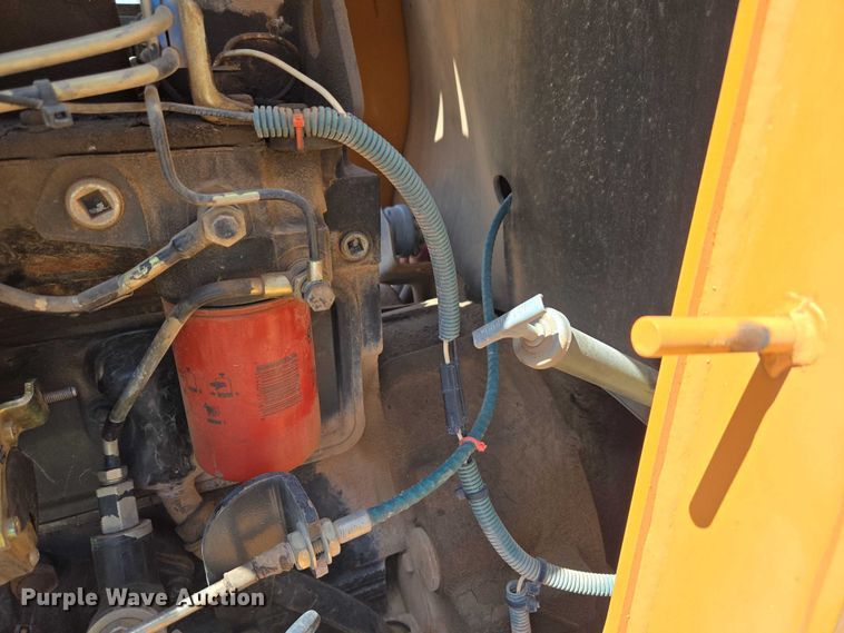 image for item EU3621 2005 Case 570MXT landscape tractor