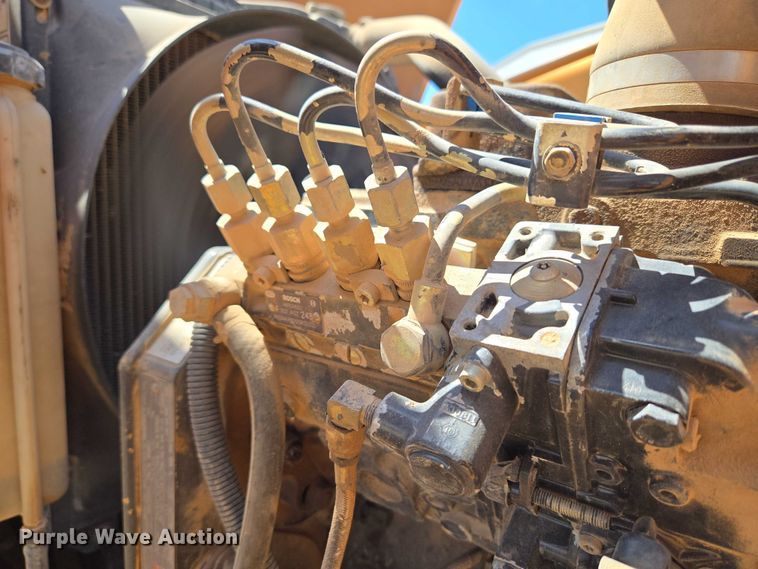 image for item EU3621 2005 Case 570MXT landscape tractor