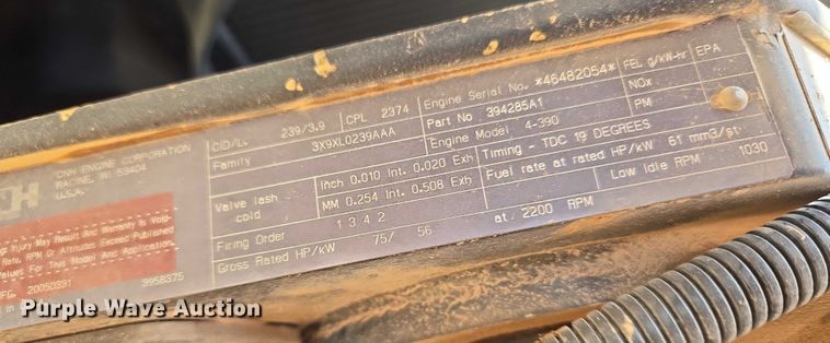 image for item EU3621 2005 Case 570MXT landscape tractor