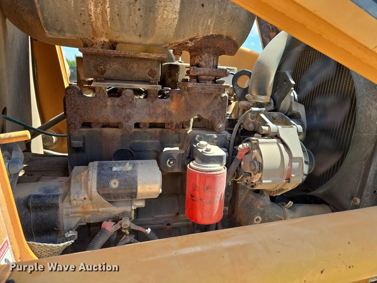 image for item EU3621 2005 Case 570MXT landscape tractor