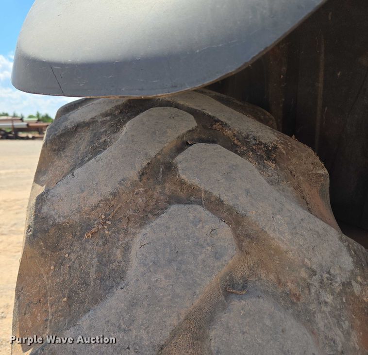 image for item EU3621 2005 Case 570MXT landscape tractor