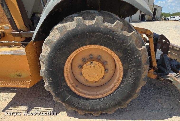 image for item EU3621 2005 Case 570MXT landscape tractor