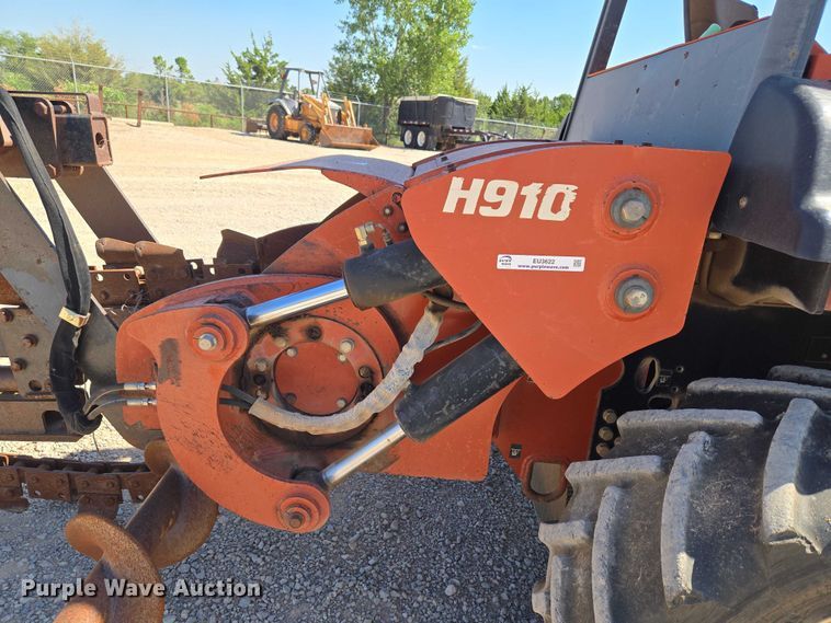 image for item EU3622 2003 Ditch Witch RT115H trencher