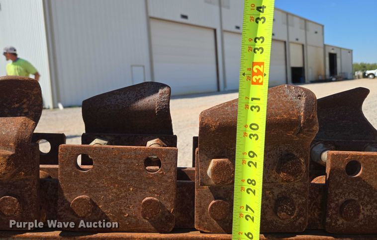 image for item EU3622 2003 Ditch Witch RT115H trencher