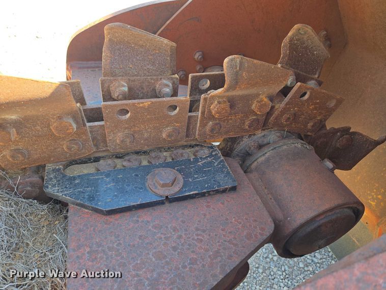 image for item EU3622 2003 Ditch Witch RT115H trencher