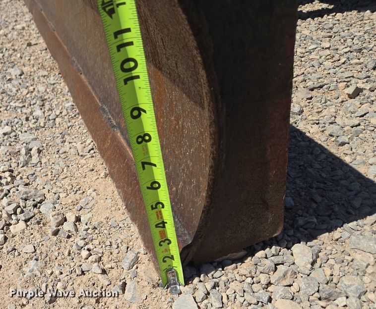 image for item EU3622 2003 Ditch Witch RT115H trencher