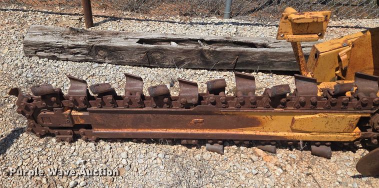 image for item EU3623 1977 Case Fleetline 30+4 trencher