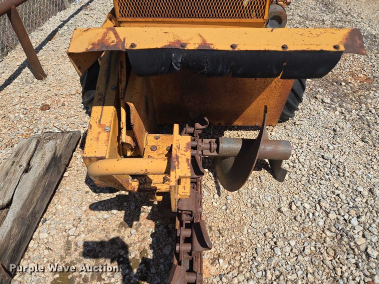 image for item EU3623 1977 Case Fleetline 30+4 trencher