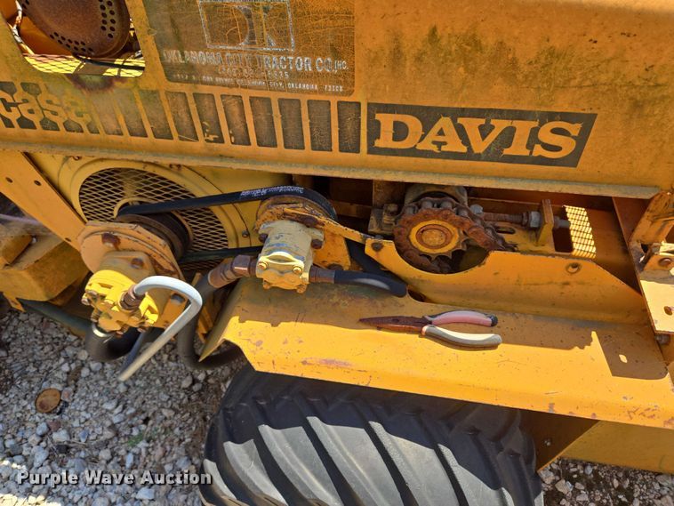 image for item EU3623 1977 Case Fleetline 30+4 trencher