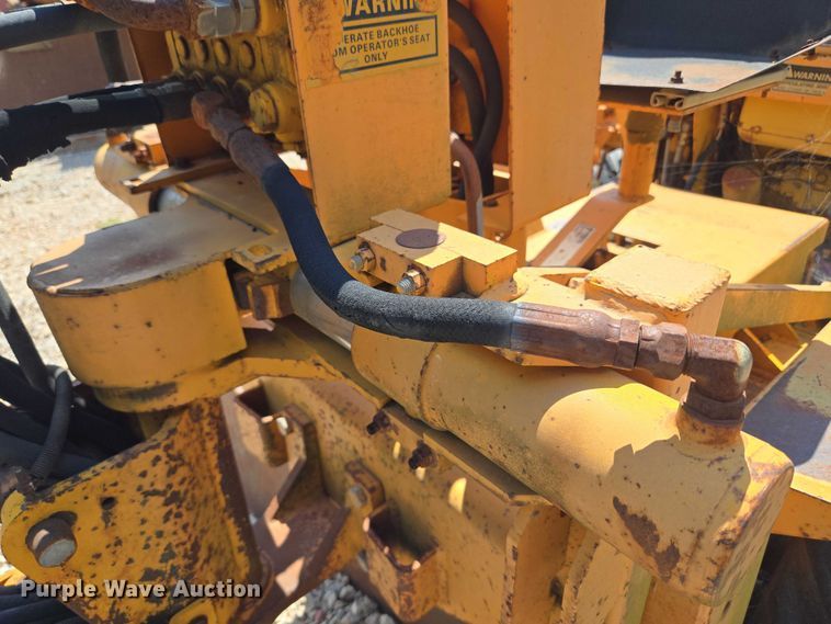 image for item EU3623 1977 Case Fleetline 30+4 trencher