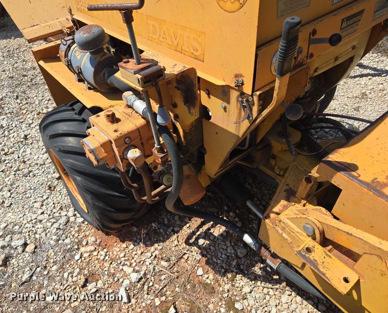image for item EU3623 1977 Case Fleetline 30+4 trencher