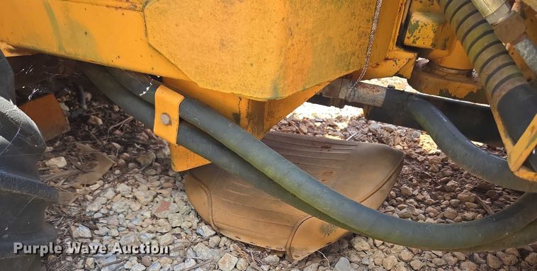 image for item EU3623 1977 Case Fleetline 30+4 trencher